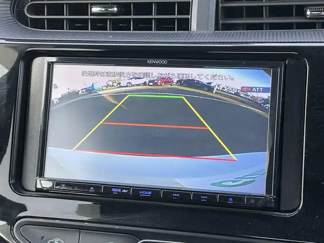トヨタ アクア S スタイルブラック 香川県 2019(令1)年 4万km ホワイトパールクリスタルシャイン Toyota Safety Sense/〇プリクラシュセーフティ/〇レーンディパーチャーアラート/〇オートマチックハイビーム/〇パーキングサポートブレーキ/〇先行車発進告知/〇クリアランスソナー/社外7インチSDナビ/ワンセグTV/CD/Bluetooth/バックカメラ/ETC/スマートキー×２