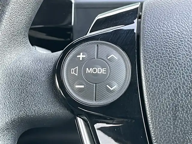 トヨタ アクア S スタイルブラック 香川県 2019(令1)年 4万km ホワイトパールクリスタルシャイン Toyota Safety Sense/〇プリクラシュセーフティ/〇レーンディパーチャーアラート/〇オートマチックハイビーム/〇パーキングサポートブレーキ/〇先行車発進告知/〇クリアランスソナー/社外7インチSDナビ/ワンセグTV/CD/Bluetooth/バックカメラ/ETC/スマートキー×２
