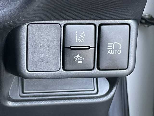 トヨタ アクア S スタイルブラック 香川県 2019(令1)年 4万km ホワイトパールクリスタルシャイン Toyota Safety Sense/〇プリクラシュセーフティ/〇レーンディパーチャーアラート/〇オートマチックハイビーム/〇パーキングサポートブレーキ/〇先行車発進告知/〇クリアランスソナー/社外7インチSDナビ/ワンセグTV/CD/Bluetooth/バックカメラ/ETC/スマートキー×２