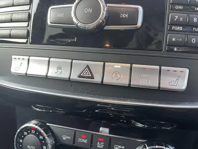 メルセデス・ベンツ ゲレンデヴァーゲン Ｇ３５０ｄ 富山県 2016(平28)年 4万km 白 harman/kardonプレミアムサウンド/サンルーフ/純正ナビ/フルセグTV/バックカメラ/ETC/レザーシート/前席パワーシート/前席メモリー機能付き/全席シートヒーター/ブラインドスポットアシスト/クルーズコントロール/コーナーセンサー/アイドリングストップ/横滑り防止装置