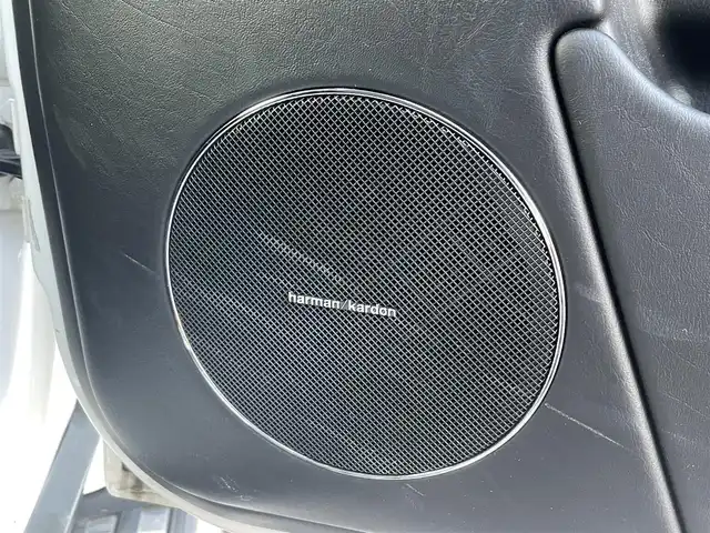 メルセデス・ベンツ ゲレンデヴァーゲン Ｇ３５０ｄ 富山県 2016(平28)年 4万km 白 harman/kardonプレミアムサウンド/サンルーフ/純正ナビ/フルセグTV/バックカメラ/ETC/レザーシート/前席パワーシート/前席メモリー機能付き/全席シートヒーター/ブラインドスポットアシスト/クルーズコントロール/コーナーセンサー/アイドリングストップ/横滑り防止装置