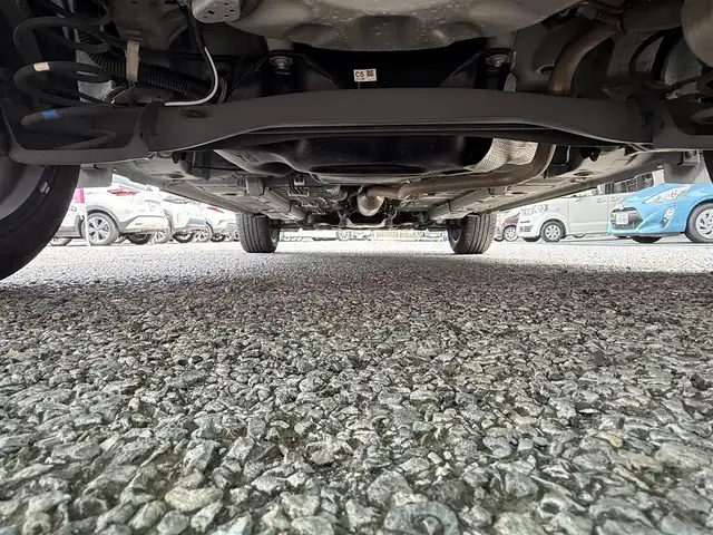 トヨタ ヤリスクロス Z 千葉県 2020(令2)年 3.5万km ホワイトパールクリスタルシャイン 純正メモリナビ(FM/AM/Bluetooth/フルセグTV)/全方位モニター/トヨタセーフティセンス/・プリクラッシュセーフティ/・レーントレーシングアシスト/・アダプティブハービーム/・オートマチックハイビーム/・ロードサインアシスト/・レーダークルーズコントロール/・先行車発進告知機能/前後ドライブレコーダー/前席シートヒーター/パワーシート/ETC2.0/前後コーナーセンサー/スマートキー/スペアキー/保証書/取扱説明書