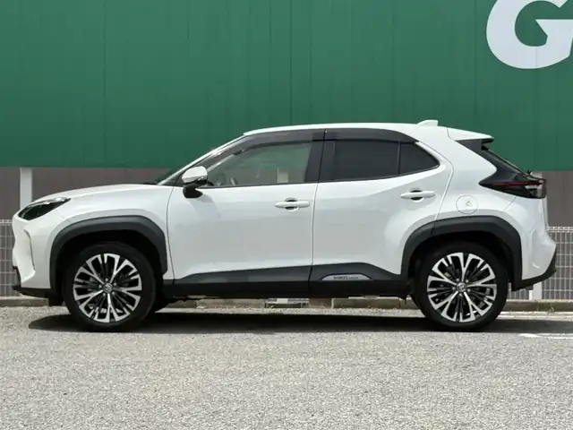 トヨタ ヤリスクロス Z 千葉県 2020(令2)年 3.5万km ホワイトパールクリスタルシャイン 純正メモリナビ(FM/AM/Bluetooth/フルセグTV)/全方位モニター/トヨタセーフティセンス/・プリクラッシュセーフティ/・レーントレーシングアシスト/・アダプティブハービーム/・オートマチックハイビーム/・ロードサインアシスト/・レーダークルーズコントロール/・先行車発進告知機能/前後ドライブレコーダー/前席シートヒーター/パワーシート/ETC2.0/前後コーナーセンサー/スマートキー/スペアキー/保証書/取扱説明書