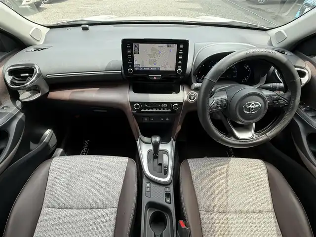 トヨタ ヤリスクロス Z 千葉県 2020(令2)年 3.5万km ホワイトパールクリスタルシャイン 純正メモリナビ(FM/AM/Bluetooth/フルセグTV)/全方位モニター/トヨタセーフティセンス/・プリクラッシュセーフティ/・レーントレーシングアシスト/・アダプティブハービーム/・オートマチックハイビーム/・ロードサインアシスト/・レーダークルーズコントロール/・先行車発進告知機能/前後ドライブレコーダー/前席シートヒーター/パワーシート/ETC2.0/前後コーナーセンサー/スマートキー/スペアキー/保証書/取扱説明書