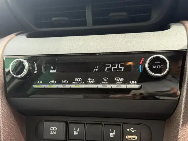 トヨタ ヤリスクロス Z 千葉県 2020(令2)年 3.5万km ホワイトパールクリスタルシャイン 純正メモリナビ(FM/AM/Bluetooth/フルセグTV)/全方位モニター/トヨタセーフティセンス/・プリクラッシュセーフティ/・レーントレーシングアシスト/・アダプティブハービーム/・オートマチックハイビーム/・ロードサインアシスト/・レーダークルーズコントロール/・先行車発進告知機能/前後ドライブレコーダー/前席シートヒーター/パワーシート/ETC2.0/前後コーナーセンサー/スマートキー/スペアキー/保証書/取扱説明書