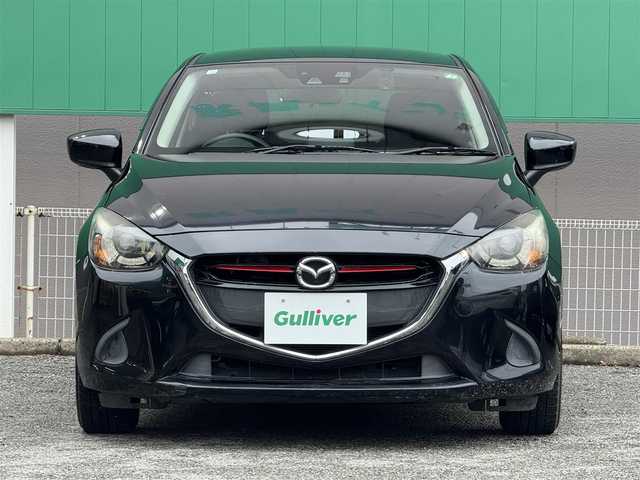 マツダ デミオ XD 兵庫県 2016(平28)年 7万km ジェットブラックマイカ 純正ナビ（AM/FM/CD/DVD/フルセグTV/AUX/Bluetooth）/バックカメラ/ドライブレコーダー/ETC/クルーズコントロール/ブラインド・スポット・モニタリング/車線逸脱警報システム/前席シートヒーター/LEDヘッドランプ/レインセンサーワイパー/純正アルミホイール付きサマータイヤ積み込み