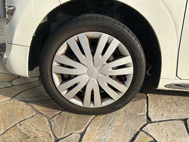 ダイハツ キャスト スタイル X リミテッド SAⅢ 静岡県 2019(令1)年 6.5万km パールホワイトⅢ 純正ディスプレイオーディオ/・CD/・DVD/・Bluetooth/・FM/・AM/・バックカメラ/主要装備/・アイドリングストップ/・衝突軽減ブレーキ/・オートマチックハイビーム/・USB/・横滑り防止/・フルフラット/・シートヒーター/・純正フロアマット/・スマートキー/・スペアキー/・ドライブレコーダー