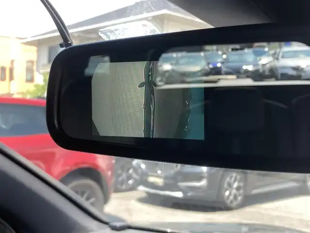 プジョー ５００８ GT ブルーHDi 熊本県 2020(令2)年 1.4万km アマゾナイトグレー ・スマートキー/・プッシュスタート/・アクティブセーフティブレーキ/・疲労検知/・ブラインドスポットモニター/・ディレクショナルヘッドライト/・インテリジェントハイビーム/・レーンキープアシスト/・パーキングセンサー/・クルーズコントロール(追従式)/・ハーフレザーシート/・純正ディスプレイオーディオ/　【Bluetooth・USB・AppleCarPlay・AndroidAuto】/・バックカメラ/・左サイドカメラ/・ドライブレコーダー(前後録画)/・パワーバックドア/・LEDヘッドランプ/・LEDフォグランプ/・純正マット