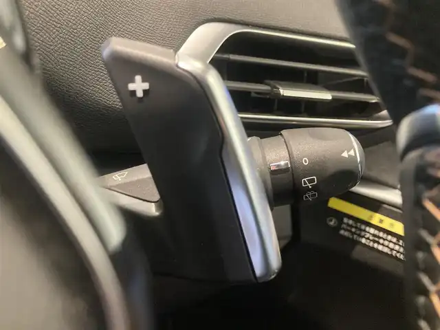 プジョー ５００８ GT ブルーHDi 熊本県 2020(令2)年 1.4万km アマゾナイトグレー ・スマートキー/・プッシュスタート/・アクティブセーフティブレーキ/・疲労検知/・ブラインドスポットモニター/・ディレクショナルヘッドライト/・インテリジェントハイビーム/・レーンキープアシスト/・パーキングセンサー/・クルーズコントロール(追従式)/・ハーフレザーシート/・純正ディスプレイオーディオ/　【Bluetooth・USB・AppleCarPlay・AndroidAuto】/・バックカメラ/・左サイドカメラ/・ドライブレコーダー(前後録画)/・パワーバックドア/・LEDヘッドランプ/・LEDフォグランプ/・純正マット