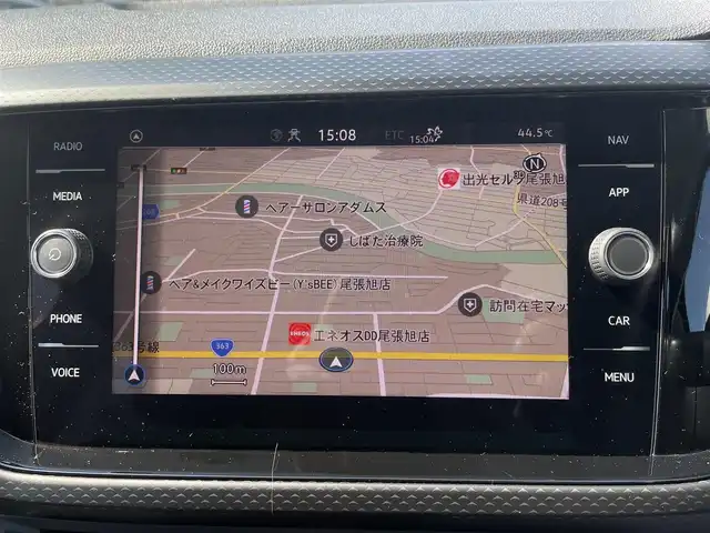 フォルクスワーゲン Ｔ－クロス TSI 1st 愛知県 2021(令3)年 3万km ライトブルーＭ /禁煙車//前方ドライブレコーダー//バックカメラ//純正メーカーオプションナビ//BT/USB//AppleCarPlay/AndroidAuto/MirrorLink//ビルトインETC2.0//ブラインドスポットモニター//アクティブインフォディスプレイ//パークディスタンスコントロール//横滑り防止装置//レーンキープアシスト//プリクラッシュセーフティ//リヤクロストラフィックアラート//フロントアシスト//アクティブクルーズコントロール//MTモード付AT//アイドリングストップ//プッシュスタート//オートリトラクタブルウインカーミラー//純正16インチアルミホイール//純正フロアマット//純正オートLEDヘッドライト//前後フォグランプ//革巻きステアリング//ステアリングスイッチ//ルーフレール//ISOFIX//トノカバー//ドアミラーヒーター//バニティミラー//スマートキー//スペアキー×1//保証書//ディーラー記録簿(R4.5.6)