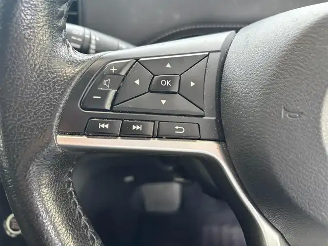 日産 セレナ ハイウェイスター Vセレクション 千葉県 2017(平29)年 6.5万km ブリリアントシルバー エマージェンシーブレーキ/ハンズフリー両側パワースライドドア/純正SDナビ/地デジTV/【BD/DVD/CD再生機能　Bluetooth接続】/アラウンドビューモニター/フリップダウンモニター/ドライブレコーダー/革巻きステアリング/ステアリングスイッチ/ETC/LEDヘッドライト/フォグライト/ウインカーミラー/純正16インチアルミホイル/サイド/カーテンエアバッグ/インテリジェントキー
