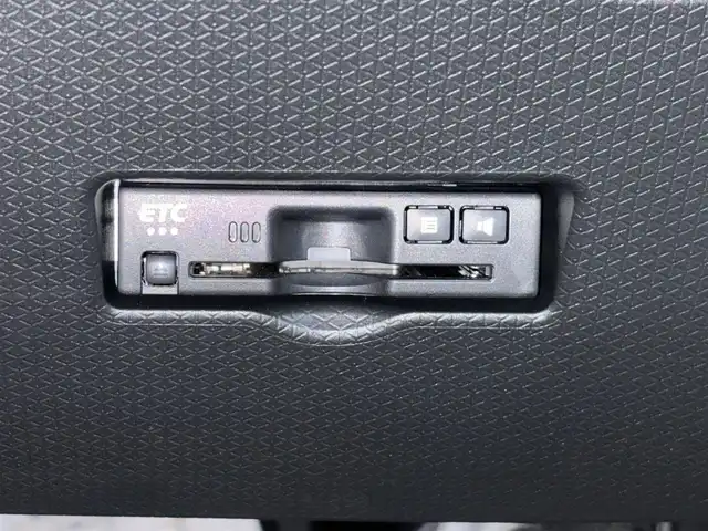 ダイハツ タント カスタム RS 宮城県 2025(令7)年 0.1千km レーザーブルークリスタルシャイン スマートクルーズパック/・全車速追従機能付アダプティブクルーズコントロール/・レーンキープコントロール/・コーナリングトレースアシスト/・ステアリングスイッチ（運転支援）/・ETC/9インチスマホ連携ディスプレイオーディオ/・AppleCarPlay/AndroidAuto/・USBソケット/HDMIソケット/・フルセグTV/＝＝＝/スマートアシスト/・衝突回避支援ブレーキ機能/・衝突警報機能/・ブレーキ制御付誤発進抑制機能/・車線逸脱警報機能/・車線逸脱抑制制御機能/・路側逸脱警報機能/・ふらつき警報/・先行車発進お知らせ機能/・標識認識機能/・アダプティブドライビングビーム/・コーナーセンサー/バックカメラ/両側パワースライドドア/ハーフレザーシート/シートヒーター/革巻きステアリング/ステアリングスイッチ/電動パーキングブレーキ/ブレーキホールド/LEDヘッドランプ/フォグランプ/オートライト/スマートキー＆プッシュスタート/スペアキー1本/電動格納ミラー/純正15インチAW/W/サイド/カーテンエアバッグ