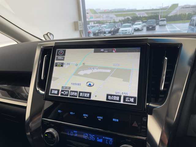 トヨタ アルファード S Cパッケージ 愛知県 2018(平30)年 6万km ホワイトパールクリスタルシャイン 純正10.5型ナビ/バックカメラ/12型フリップダウンモニター/両側パワースライドドア/黒革レザー/シートヒーター/エアシート/衝突軽減システム/レーダークルーズコントロール/パワーシート/純正アルミホイール/ステアリングヒーター/LEDヘッドライト/ステアリングスイッチ/スマートキー/プッシュスタート