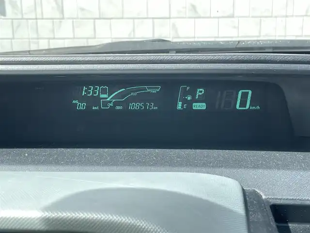 トヨタ アクア S 長崎県 2013(平25)年 10.9万km ライムホワイトパールクリスタルシャイン (株)IDOMが運営する【じしゃロン長崎店】の自社ローン専用車両になりますこちらは現金またはオートローンご利用時の価格です。自社ローンご希望の方は別途その旨お申付け下さい/ＳＤナビ　/バックカメラ　/プッシュスタート　/スマートキー　/スペアキー　/ＥＴＣ　/電動格納ミラー　/オートライト