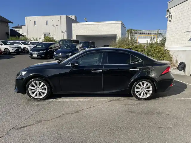 レクサス ＩＳ 200t 神奈川県 2016(平28)年 3.5万km 黒