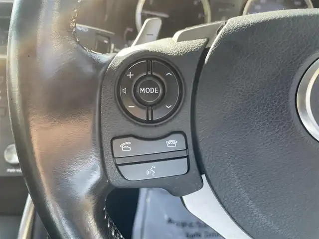 レクサス ＩＳ 200t 神奈川県 2016(平28)年 3.5万km 黒