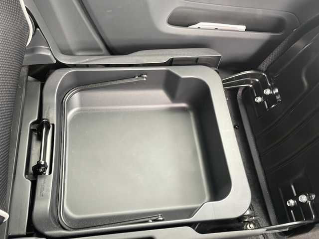 スズキ ハスラー G 山口県 2015(平27)年 9.4万km クールカーキPM ワンオーナー/社外ディスプレイオーディオ(FH‐9400DVS)/・Bluetooth接続オーディオ/・DVD再生/・Apple　Car　Play/・Android　Auto/レーダーブレーキサポート/誤発進抑制制御/エマージェンシーストップシグナル/プッシュスタート/スマートキー/スペアキー有/シートヒーター/ドアバイザー/アイドリングストップ/オートエアコン/ヘッドライトレベライザー/純正フロアマット/取扱説明書/保証書