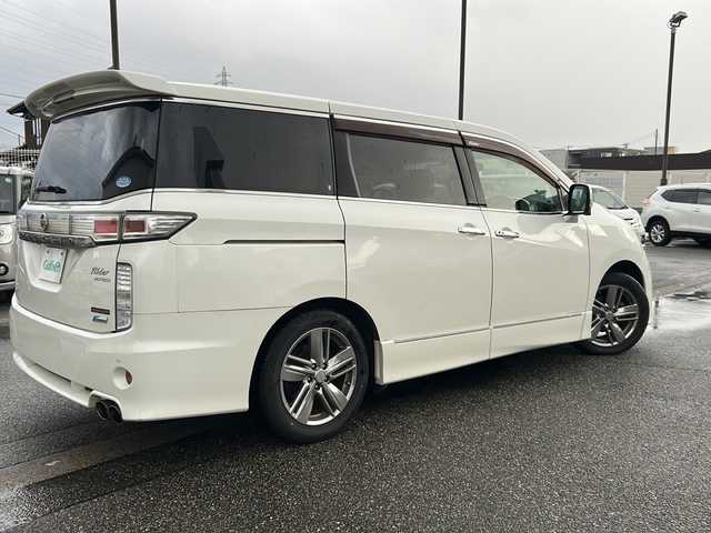 日産 エルグランド ライダー 白本革 マニュアルシート 富山県 2010(平22)年 16万km ブリリアントホワイトパール 4WD/スマートキー×２/パワースライドドア/レザーシート/アラウンドビューモニター/メーカーオプションHDDナビ/DVD/MSV/フルセグTV/USB/純正フリップダウンモニター/100V電源/電格ウィンカーミラー/ETC/クリアランスソナー/オットマンシート/純正18インチAW/純正フロアマット/純正ドアバイザー/皮巻きステアリング/ステアリングスイッチ/フォグランプ/プッシュスタート/保証書・取説・ナビ取説