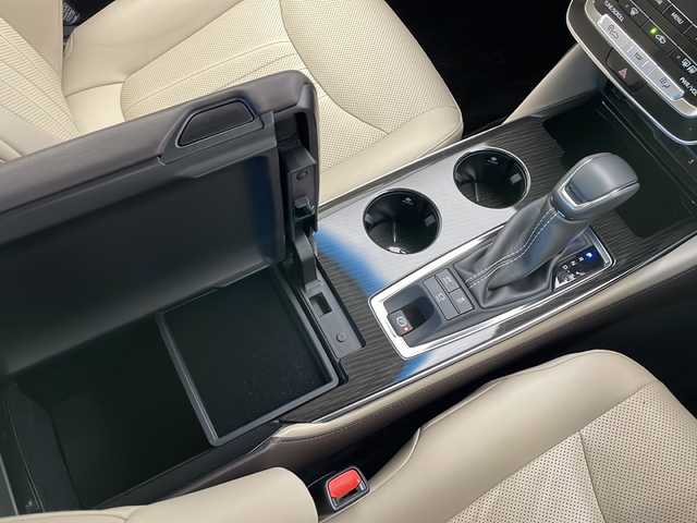 トヨタ クラウン ハイブリッド S Cパッケージ Four 長野県 2018(平30)年 3.8万km プレシャスブラックパール 純正ナビ（フルセグ/DVD/CD/BT/Miracast）/パノラミックビューモニター/ビルトインETC/トヨタセーフティーセンス/プリクラッシュセーフティー/BSM/クリアランスソナー/レーダークルーズコントロール/RCTA/RCD/パーキングサポート/HUD/RSA/AC100Vコンセント/前席シートヒーター＆クーラー/ステリングヒーター/社外17インチAW/スペアーキー/取扱説明書