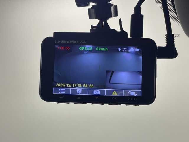 日産 リーフ X Vセレクション 沖縄県 2020(令2)年 5万km ダークメタルグレー 県外仕入れ/禁煙車/純正ナビ/(フルセグTV/Bluetooth/FM/AM/HDMI/USB)/ステアリングリモコン/アラウンドビューモニター/プロパイロット/ブラインドスポットモニター/デジタルインナーミラー/前後ドライブレコーダー/ビルドインETC/シートヒーター/ステアリングヒーター/純正アルミホイール/純正フロアマット