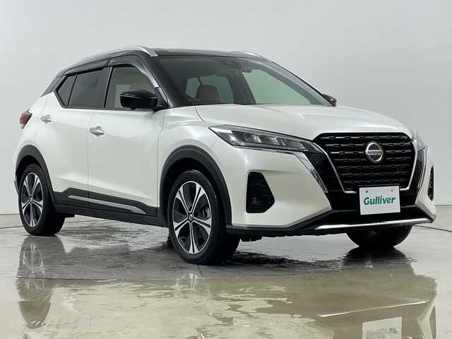 日産 キックス X FOUR ツートーンインテリアED 道央・札幌 2022(令4)年 3.8万km ブリリアントホワイトパール/ピュアブラック 2トーン ・4WD/e-POWER /・エマージェンシーブレーキ/・プロパイロット/寒冷地仕様/・社外ナビ  /・フルセグ.BT.DVD.CD.USB/・アラウンドビューモニター/・シートヒーター/ハンドルヒーター/・前後ドライブレコーダー/・合皮ツートンシート/・横滑り防止装置/・ステアリングヒーター/・オートブレーキホールド/・LEDオートライト/オートハイビーム/・プッシュスタート/・ETC/・スマートキー×2