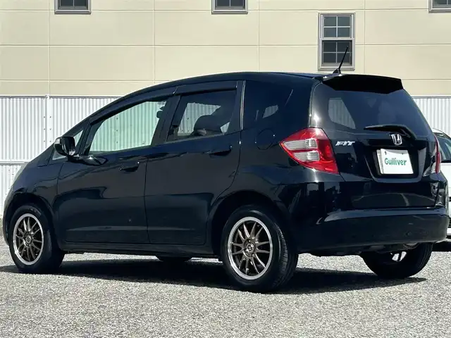 ホンダ フィット G 大阪府 2010(平22)年 7.7万km クリスタルブラックパール SDナビ（NX710)/・フルセグテレビ/・DVD/CD/・USB入力端子/横滑り防止措置/純正キセノンライト/フロントフォグランプ/社外AW（BADX/15inch)/リモコンキー/スペアキー一本/取扱説明書/保証書