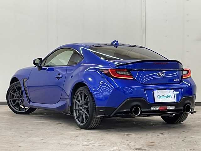 スバル ＢＲＺ S 道央・札幌 2021(令3)年 2.4万km WRブルーパール /6MT//STiフルエアロ//STi パフォーマンスマフラー//純正18インチアルミホイール//寒冷地仕様//ミラーヒーター//社外ナビ（フルセグ/CD/DVD/BT）//バックカメラ//社外17インチAW付冬タイヤ//前ドラレコ//クルーズコントロール//スマートキー//スペアキーｘ１//オートライト//電動格納ミラー//ステアリングスイッチ//横滑り防止//シートヒーター（ＤＮ席）//純正フロアマット
