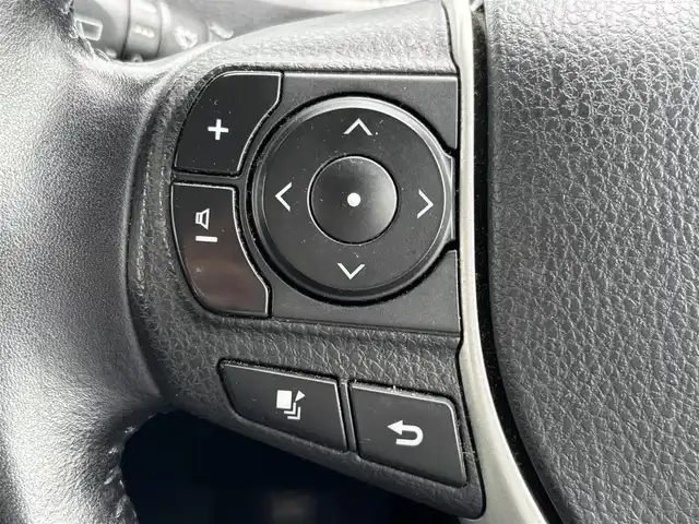 トヨタ ヴォクシー ZS 煌 宮城県 2016(平28)年 5.1万km ブラック 登録時走行距離５０１１２ｋｍ/両側パワースライドドア/プリクラッシュセーフティ/レーンキープアシスト/バックカメラ/純正ＥＴＣ/アイドリングストップ/オートライト/オートマチックハイビーム/純正ナビ/・フルセグ/・Bluetooth/・CD/DVD/・ＡＭ/FM　/社外１６inアルミホイール/ＬＥＤヘッドライト/フォグランプ/ウインカーミラー