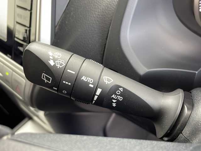 トヨタ ランドクルーザー プラド TX Lパッケージ 鹿児島県 2018(平30)年 4.3万km ホワイトパールクリスタルシャイン メーカーOPナビ/（AM/FM/フルセグ/Bluetooth）/パノラミックビューモニター/トヨタセーフティセンス/クリアランスソナー/プリクラッシュセーフティ/先行車発進通知/オートマチックハイビーム/レーンディパーチャーアラート/レーダークルーズコントロール/ブラインドスポットモニター/ETC/前後ドライブレコーダー/LEDヘッドライト/オートライト/フォグランプ/レザーシート/パワーシート（D席＋N席）/シートヒーター（D席＋N席）/シートベンチレーション（D席＋N席）/革巻きステアリング/ステアリングスイッチ/フロアマット/プッシュスタート/スマートキー/スペアキー
