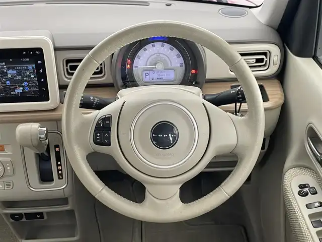 スズキ ラパン X 愛知県 2015(平27)年 4万km カシスピンクパールメタリック 純正ナビ/全方位カメラ/Bluetooth接続/フルセグTV/USB/AUX/シートヒーター/LEDヘッドライト/衝突被害軽減装置/横滑り防止装置/アイドリングストップ/ステアリングリモコン/禁煙車