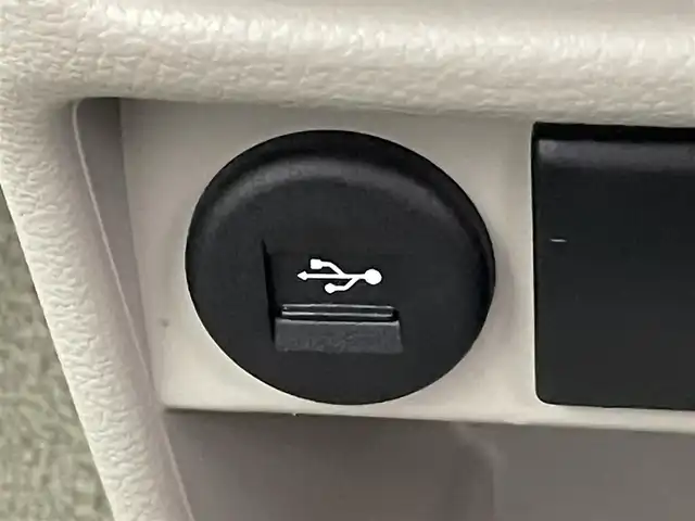 スズキ ラパン X 愛知県 2015(平27)年 4万km カシスピンクパールメタリック 純正ナビ/全方位カメラ/Bluetooth接続/フルセグTV/USB/AUX/シートヒーター/LEDヘッドライト/衝突被害軽減装置/横滑り防止装置/アイドリングストップ/ステアリングリモコン/禁煙車