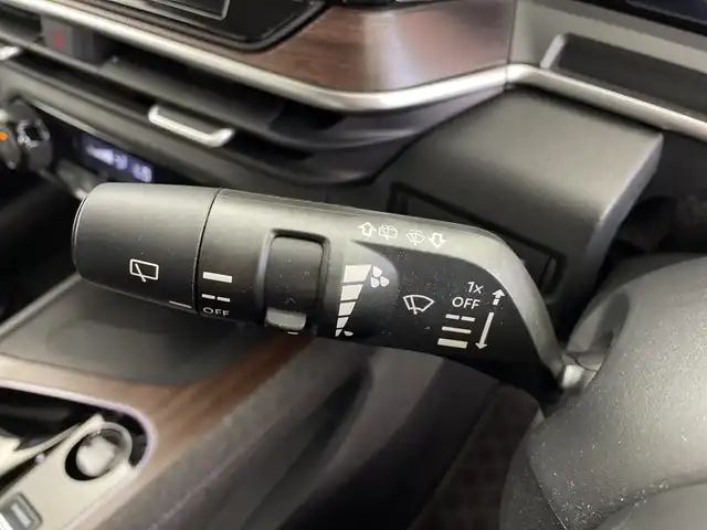 日産 オーラ G レザーエディション 鹿児島県 2022(令4)年 1.8万km バーガンディー 純正ナビ/（BT/フルセグ/HDMI）/プロパイロット/BOSEプレミアムサウンド/アラウンドビューモニター/エマージェンシーブレーキ/デジタルインナーミラー/ワイヤレス充電/オートライト/オートマチックハイビーム/レザーシート/純正フロアマット/スマートキー/プッシュスタート/純正AW17インチ
