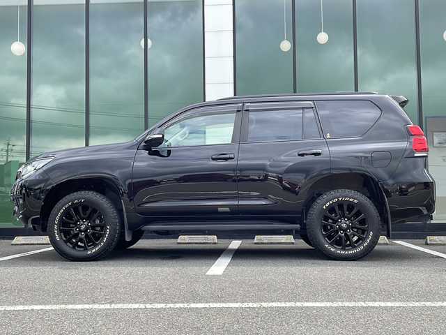 トヨタ ランドクルーザー プラド TX-L 70thアニバーサリーLTD 福岡県 2021(令3)年 6.4万km ブラック ワンオーナー/メーカーオプションナビ/（フルセグTV BT Miracast AM FM)/サンルーフ/BSM/アラウンドビューモニター/ビルトインETC/パワーシート/エアーシート/シートヒーター/純正ドアバイザー/純正フロアマット/純正18インチAW/ドラレコ（COMTEC HDR361GW)/レーダークルーズコントロール/オートライト/ヘッドライトウォッシャー/牽引装置