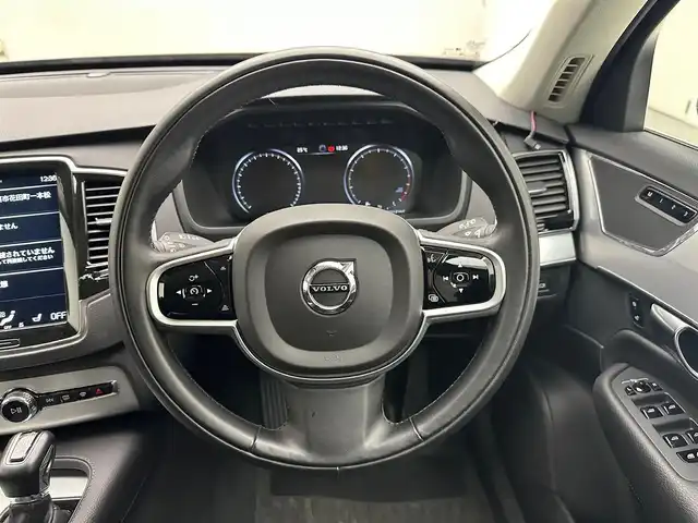 ボルボ ＸＣ９０ T5 AWD モーメンタム 兵庫県 2018(平30)年 7.4万km オニキスブラックP 純正HDDナビ/フルセグ CD USB BT/Apple Car Play Android Auto/全方位カメラ/レーダークルーズコントロール/衝突軽減ブレーキ/BSM/LKA/クロストラフィックアラート/コーナーセンサー/パワーバックドア/ETC/レザーシート/パワーシート/シートヒーター/ステアリングヒーター/LEDヘッドライト/LEDフォグライト/オートライト/オートハイビーム/スマートキー/スペアキー