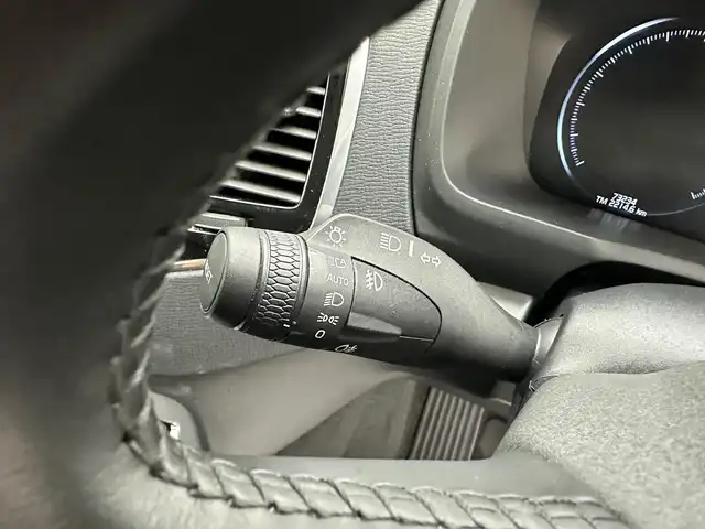 ボルボ ＸＣ９０ T5 AWD モーメンタム 兵庫県 2018(平30)年 7.4万km オニキスブラックP 純正HDDナビ/フルセグ CD USB BT/Apple Car Play Android Auto/全方位カメラ/レーダークルーズコントロール/衝突軽減ブレーキ/BSM/LKA/クロストラフィックアラート/コーナーセンサー/パワーバックドア/ETC/レザーシート/パワーシート/シートヒーター/ステアリングヒーター/LEDヘッドライト/LEDフォグライト/オートライト/オートハイビーム/スマートキー/スペアキー