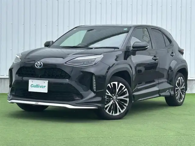 トヨタ ヤリスクロス ハイブリッド Z 香川県 2024(令6)年 1.9万km ブラックマイカ モデリスタエアロ　/ディスプレイオーディオ/全方位カメラ　/トヨタセーフティセンス　/ＢＳＭ　/ＬＴＡ（レーンキープアシスト）/ＰＣＳ（衝突軽減）　/ＲＣＴＡ（リアクロストラフィックアラート）　/ＰＫＳＢ（パーキングサポート）　/ＲＳＡ（ロードサインアシスト）　/前後クリアランスソナー　/革巻きステア／ヒーター　/ビルトインＥＴＣ　/ＬＥＤヘッドライト/オートライト/オートハイビーム機能/Clazzioフロアマット