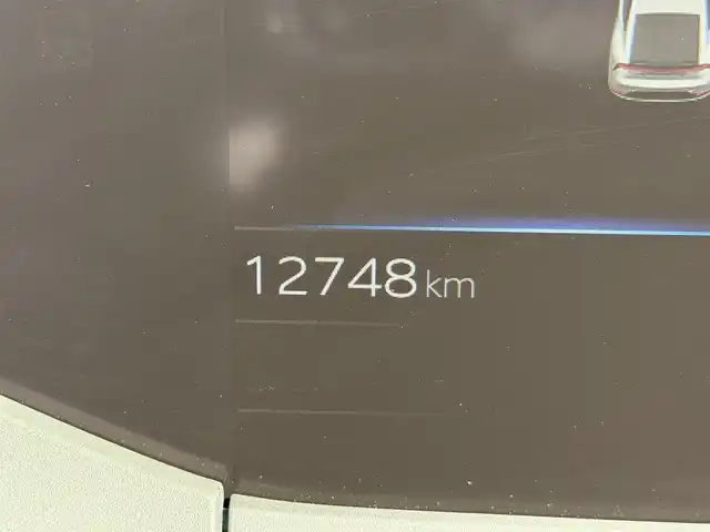 トヨタ プリウス Z 大阪府 2024(令6)年 1.3万km グレー トヨタチームメイト アドバンストパーク 黒革シート 純正12.3incナビTV 360カメラ デジタルインナーミラー パワーシート/ヒーター/エアコン ステアリングヒーター 電動リアゲート レーダーC 衝突軽減ブレーキ BSM
