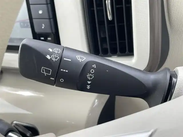 ダイハツ ムーヴ キャンバス X メイクアップ リミテッド SAⅢ 埼玉県 2020(令2)年 2.7万km パールホワイトⅢ/ナチュラルベージュマイカメタリック 2トーン 純正ナビ/アラウンドビュー/両側パワースライド/純正ホイールキャップ/ETC/アイドリングストップ/オートハイビーム/ツートンカラー