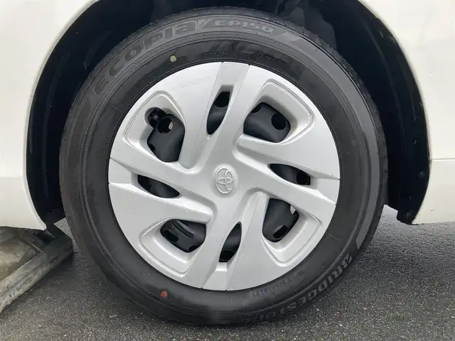 トヨタ アクア X 静岡県 2025(令7)年 0.3万km スーパーホワイトⅡ トヨタセーフティセンス/ディスプレイオーディオ/　（AM FM Bluetooth Miracast）/レーダークルーズコントロール/ドライブレコーダー（自動防眩インナーミラー装着車）/全方位モニター/バックカメラ/ETC/LEDヘッドライト/前後クリアランスソナー/ステアリングスイッチ/純正フロアマット/アイドリングストップ/ワンオーナー