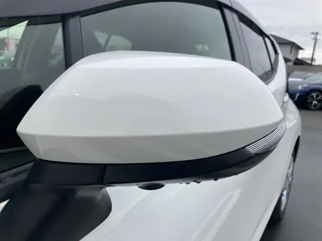 トヨタ アクア X 静岡県 2025(令7)年 0.3万km スーパーホワイトⅡ トヨタセーフティセンス/ディスプレイオーディオ/　（AM FM Bluetooth Miracast）/レーダークルーズコントロール/ドライブレコーダー（自動防眩インナーミラー装着車）/全方位モニター/バックカメラ/ETC/LEDヘッドライト/前後クリアランスソナー/ステアリングスイッチ/純正フロアマット/アイドリングストップ/ワンオーナー