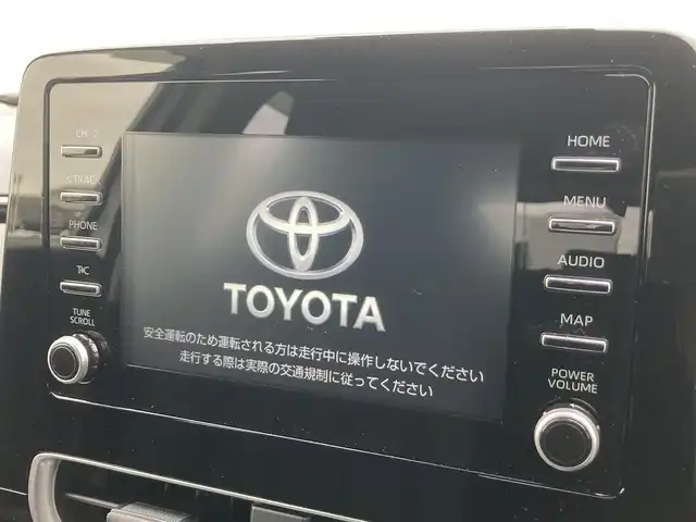 トヨタ アクア X 静岡県 2025(令7)年 0.3万km スーパーホワイトⅡ トヨタセーフティセンス/ディスプレイオーディオ/　（AM FM Bluetooth Miracast）/レーダークルーズコントロール/ドライブレコーダー（自動防眩インナーミラー装着車）/全方位モニター/バックカメラ/ETC/LEDヘッドライト/前後クリアランスソナー/ステアリングスイッチ/純正フロアマット/アイドリングストップ/ワンオーナー