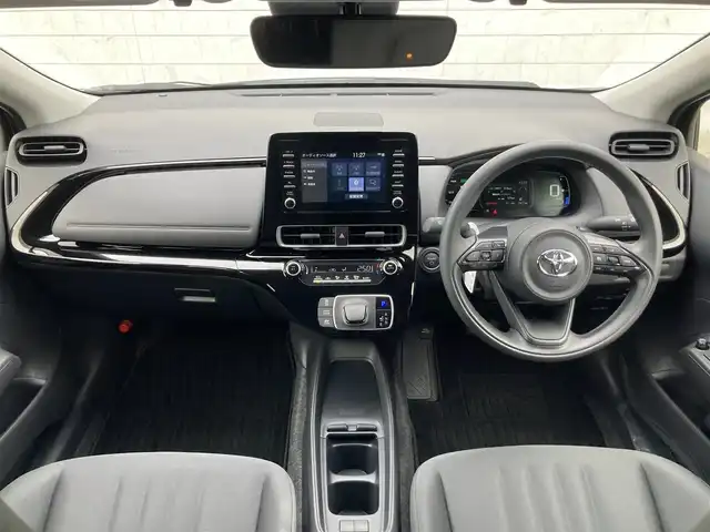 トヨタ アクア X 静岡県 2025(令7)年 0.3万km スーパーホワイトⅡ トヨタセーフティセンス/ディスプレイオーディオ/　（AM FM Bluetooth Miracast）/レーダークルーズコントロール/ドライブレコーダー（自動防眩インナーミラー装着車）/全方位モニター/バックカメラ/ETC/LEDヘッドライト/前後クリアランスソナー/ステアリングスイッチ/純正フロアマット/アイドリングストップ/ワンオーナー