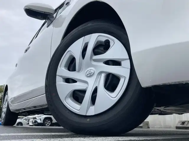 トヨタ アクア X 静岡県 2025(令7)年 0.3万km スーパーホワイトⅡ トヨタセーフティセンス/ディスプレイオーディオ/　（AM FM Bluetooth Miracast）/レーダークルーズコントロール/ドライブレコーダー（自動防眩インナーミラー装着車）/全方位モニター/バックカメラ/ETC/LEDヘッドライト/前後クリアランスソナー/ステアリングスイッチ/純正フロアマット/アイドリングストップ/ワンオーナー