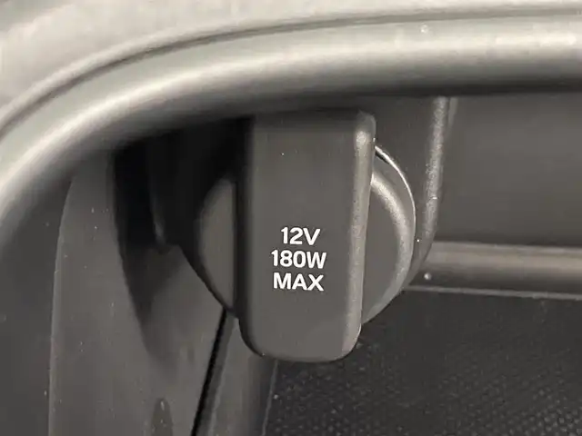 ホンダ ヴェゼル ハイブリッド e:HEV X 熊本県 2024(令6)年 1.2万km クリスタルブラックパール 禁煙車/アルパイン11インチディスプレイオーディオ（ApplCarPlay・BT・USB・HDMI）/バックカメラ　/ＥＴＣ　/レーダークルーズコントロール　/前後クリアランスソナー　/ブレーキホールド/電子パーキング/衝突軽減ブレーキ　/レーンキープアシスト　/横滑り防止　/ダウンヒルアシスト/純正フロアマット/純正16インチAW/オートライト/LEDヘッドライト/スマートキー/プッシュスタート