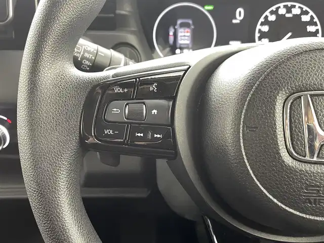 ホンダ ヴェゼル ハイブリッド e:HEV X 熊本県 2024(令6)年 1.2万km クリスタルブラックパール 禁煙車/アルパイン11インチディスプレイオーディオ（ApplCarPlay・BT・USB・HDMI）/バックカメラ　/ＥＴＣ　/レーダークルーズコントロール　/前後クリアランスソナー　/ブレーキホールド/電子パーキング/衝突軽減ブレーキ　/レーンキープアシスト　/横滑り防止　/ダウンヒルアシスト/純正フロアマット/純正16インチAW/オートライト/LEDヘッドライト/スマートキー/プッシュスタート