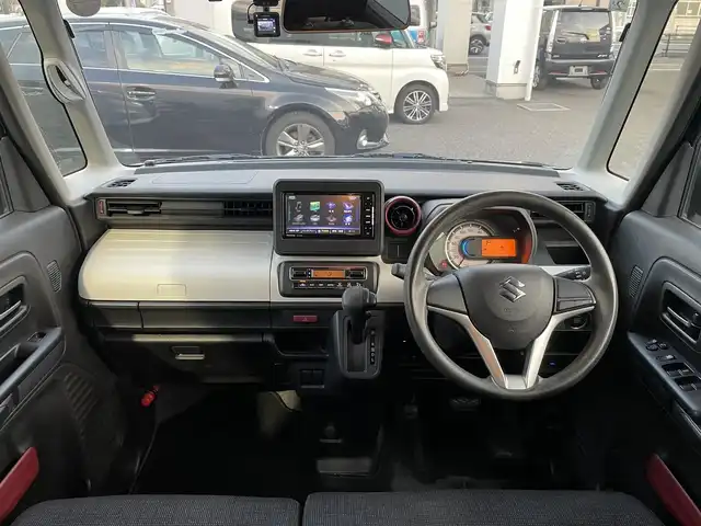 スズキ スペーシア HYBRID G 埼玉県 2019(平31)年 11.4万km ブルーイッシュブラックパール3 (株)IDOMが運営する【じしゃロン鳩ヶ谷店】の自社ローン専用車両になりますこちらは現金またはオートローンご利用時の価格です。自社ローンご希望の方は別途その旨お申付け下さい/登録時113969km/社外SDナビ(品番:CN-RE05WD)/・AM/FM・CD/DVD・BT・MSV(SD)/フルセグTV/バックカメラ/デュアルセンサーブレーキサポート/衝突被害軽減ブレーキ/車線逸脱警報機能/横滑り防止機能/リアクリアランスソナー/ビルトインETC/プッシュスタート/スマートキー/スペア1本/ステアリングスイッチ/パワーモードスイッチ/両側スライドドア/社外14インチAW(メーカー:MANARAY SPORT)/ドアバイザー/ベンチシート/ISOFIX/ヘッドライトレベライザー/電動格納機能付きサイドミラー