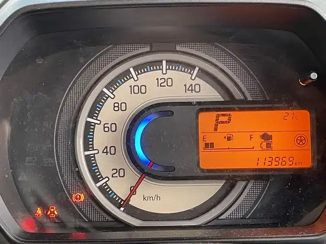 スズキ スペーシア HYBRID G 埼玉県 2019(平31)年 11.4万km ブルーイッシュブラックパール3 (株)IDOMが運営する【じしゃロン鳩ヶ谷店】の自社ローン専用車両になりますこちらは現金またはオートローンご利用時の価格です。自社ローンご希望の方は別途その旨お申付け下さい/登録時113969km/社外SDナビ(品番:CN-RE05WD)/・AM/FM・CD/DVD・BT・MSV(SD)/フルセグTV/バックカメラ/デュアルセンサーブレーキサポート/衝突被害軽減ブレーキ/車線逸脱警報機能/横滑り防止機能/リアクリアランスソナー/ビルトインETC/プッシュスタート/スマートキー/スペア1本/ステアリングスイッチ/パワーモードスイッチ/両側スライドドア/社外14インチAW(メーカー:MANARAY SPORT)/ドアバイザー/ベンチシート/ISOFIX/ヘッドライトレベライザー/電動格納機能付きサイドミラー