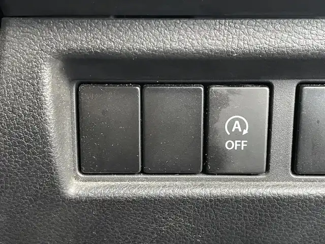 スズキ スペーシア HYBRID G 埼玉県 2019(平31)年 11.4万km ブルーイッシュブラックパール3 (株)IDOMが運営する【じしゃロン鳩ヶ谷店】の自社ローン専用車両になりますこちらは現金またはオートローンご利用時の価格です。自社ローンご希望の方は別途その旨お申付け下さい/登録時113969km/社外SDナビ(品番:CN-RE05WD)/・AM/FM・CD/DVD・BT・MSV(SD)/フルセグTV/バックカメラ/デュアルセンサーブレーキサポート/衝突被害軽減ブレーキ/車線逸脱警報機能/横滑り防止機能/リアクリアランスソナー/ビルトインETC/プッシュスタート/スマートキー/スペア1本/ステアリングスイッチ/パワーモードスイッチ/両側スライドドア/社外14インチAW(メーカー:MANARAY SPORT)/ドアバイザー/ベンチシート/ISOFIX/ヘッドライトレベライザー/電動格納機能付きサイドミラー