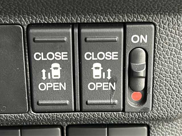 ホンダ フリード G ホンダセンシング 宮城県 2018(平30)年 6.6万km プレミアムスパークルブラックパール 純正ナビ/Ｂｌｕｅｔｏｏｔｈ/フルセグＴＶ/バックカメラ/両側パワースライドドア/衝突軽減ブレーキ（ＣＭＢＳ）/アダプティブクルーズコントロール/レーンキープアシスト/ハーフレザーシート/スペアキー/ビルトインETC/LEDヘッドライト/フォグランプ/アイドリングストップ/ワイパーデアイサー/ロールサンシェード