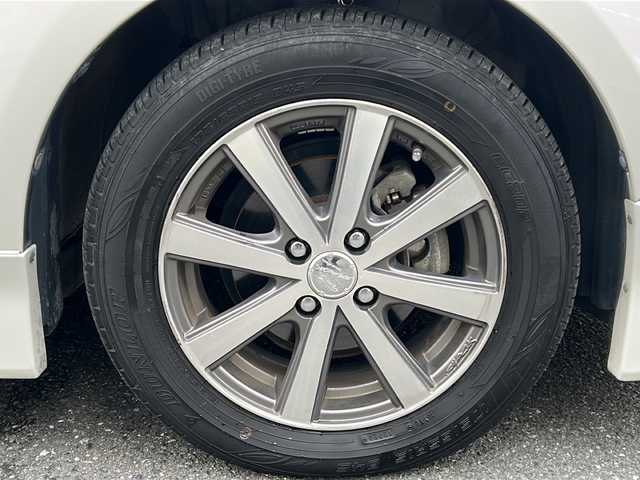 トヨタ ポルテ F 埼玉県 2015(平27)年 6.7万km ホワイトパールクリスタルシャイン 登録時66139km/ワンオーナー/バックカメラ/純正メモリナビ/　CD/Bluetooth/SDMSV/フルセグ/片側パワースライドドア/横滑り防止機能/社外15インチアルミホイール/キセノンオートライト/フォグランプ/純正フロアマット/ドアバイザー/電動格納ミラー/ウィンカーミラー/プッシュスタート/スマートキー×2/保証書/ナビ取扱説明書/取扱説明書